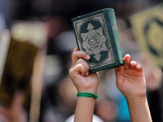 محکومیت بی احترامی به قرآن در هیئت های مذهبی فراهان