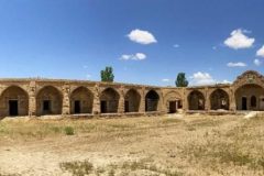 کاروانسرای دولت آباد فراهان تبدیل به مجتمع اقامتی-گردشگری می‌شود