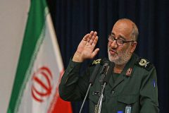 مردم ایستادگی در برابر دشمن را از عاشورا آموختند
