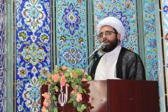 جوانان با کار و تولید دشمن را در جنگ اقتصادی به عقب برانند