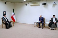 آمریکایی‌ها باید از شرق فرات در سوریه بیرون رانده شوند/ دلار باید به تدریج از مسیر معاملات جهانی خارج شود