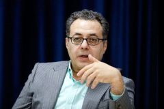 بازار خودرو امسال اشباع می‌شود/وزارت صمت ابزار مهار تورم را ندارد