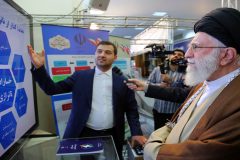 بازدید رهبر انقلاب از نمایشگاه توانمندی‌های تولید داخل