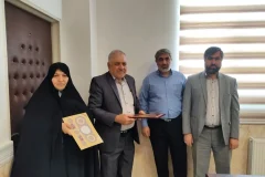 اهدای تجهیزات آزمایشگاهی توسط خیر فراهانی