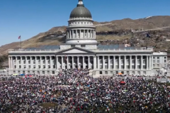 خروش خیابان‌ها علیه کاخ؛ فروپاشی در راه است؟