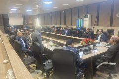 دیدار هنرمندان فراهان با فرماندار