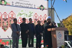 حضرت زهرا(س) اسوهٔ مبارزه با استکبار است / برای مقابله با مستکبران باید قوی بود